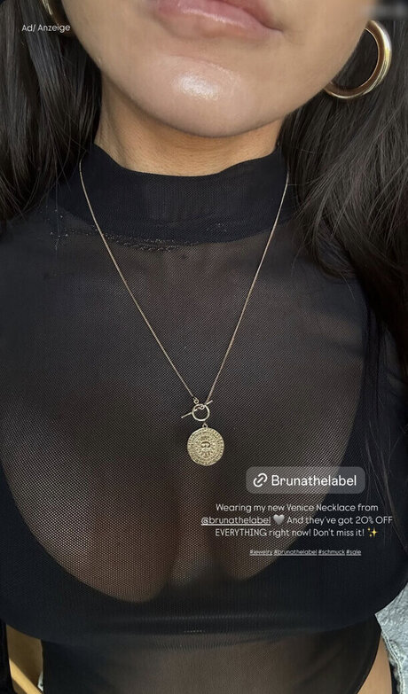 Photo nue de fuite OnlyFans de Merve Zkan