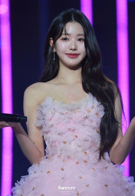 Jang Won-young