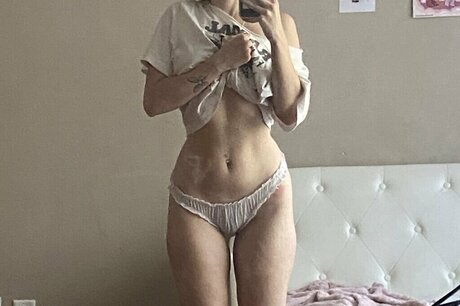 Elissa Beck
