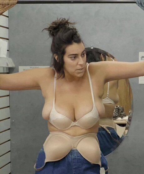 Celebrity Guilty Pleasures & Underrated Women