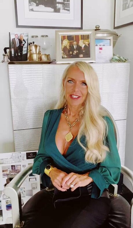 Celebrity Guilty Pleasures & Underrated Women