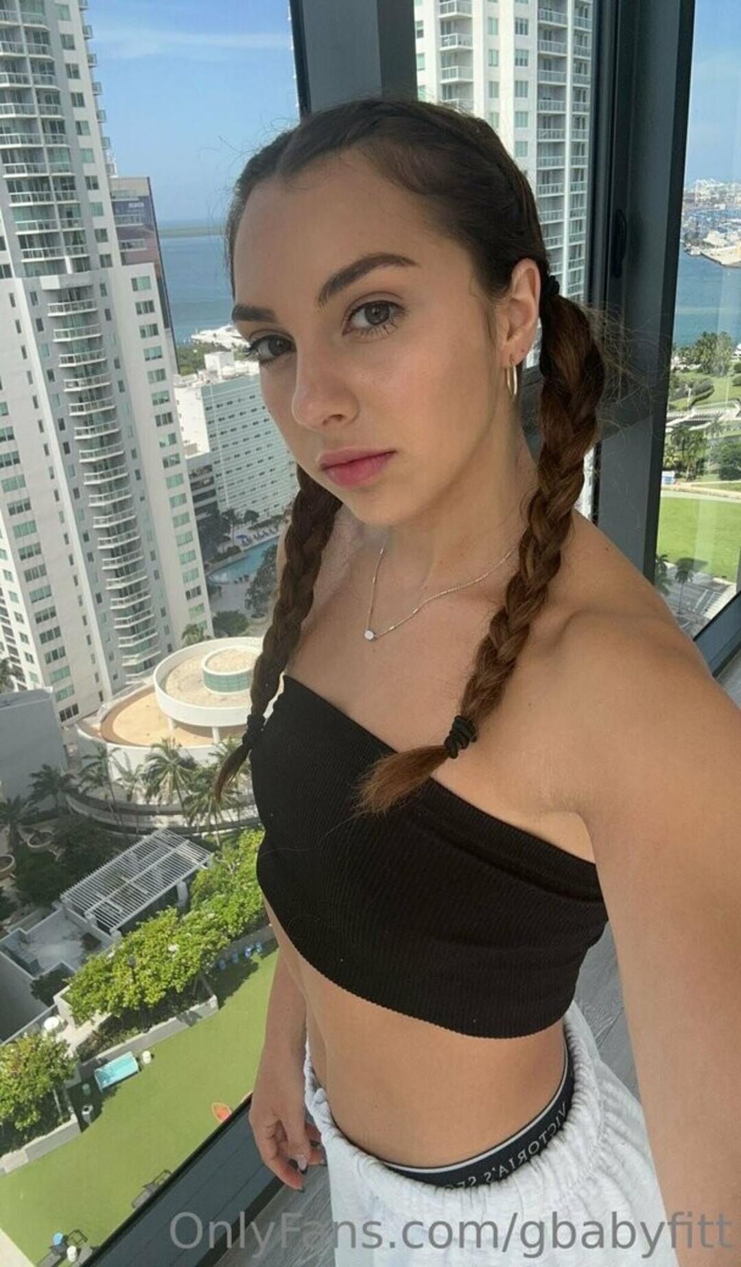 Photo nue de fuite OnlyFans de Gracerobert #128 Photo nue de fuite OnlyFans de Gracerobert #128