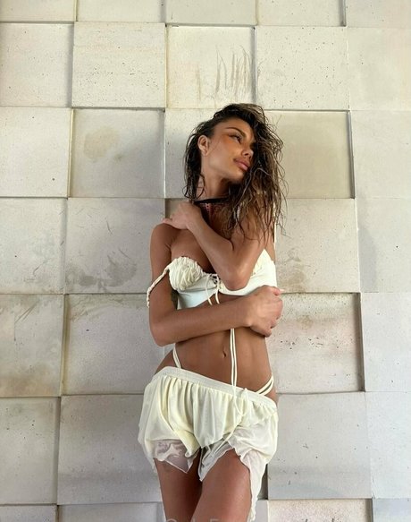 Photo nue de fuite OnlyFans de Sahara Ray
