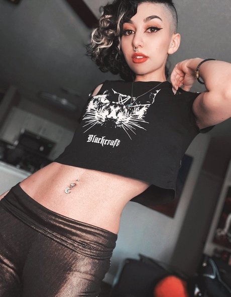 Photo nue de fuite OnlyFans de Sailortabbycat