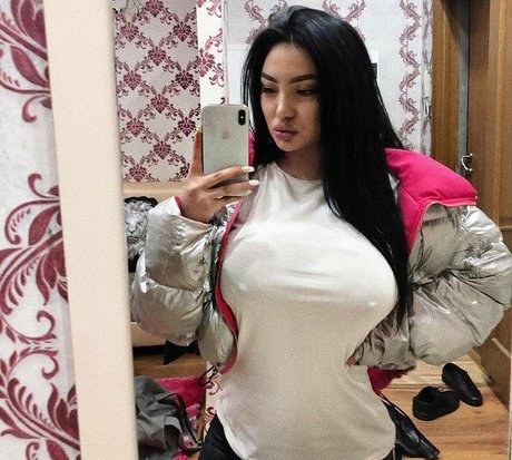Photo nue de fuite OnlyFans de Zhansaya Dakarimova