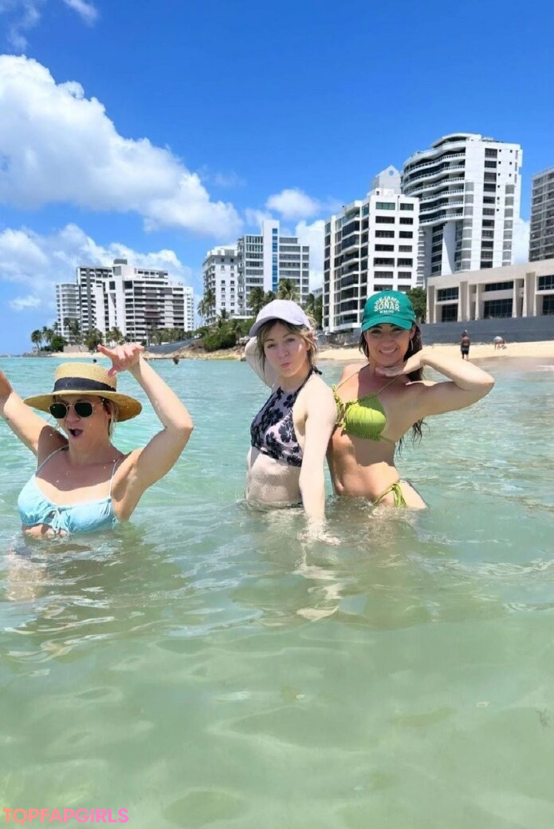 Photo nue de fuite OnlyFans de Lindsey Stirling #141 Photo nue de fuite OnlyFans de Lindsey Stirling #141