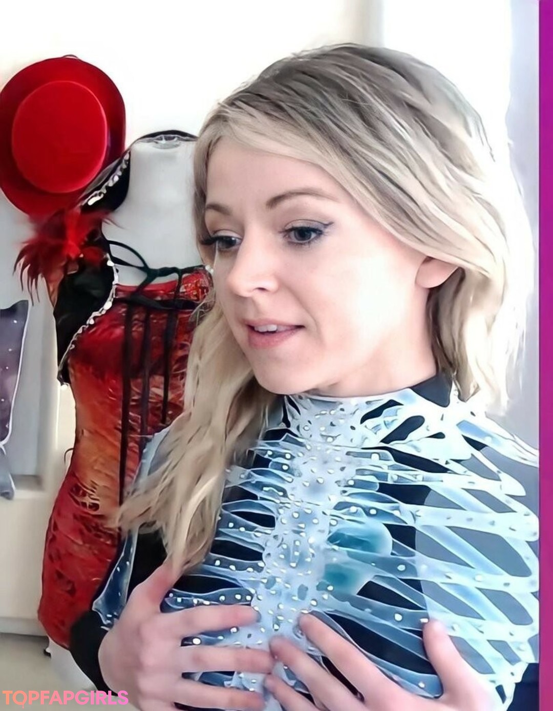 Photo nue de fuite OnlyFans de Lindsey Stirling #52 Photo nue de fuite OnlyFans de Lindsey Stirling #52