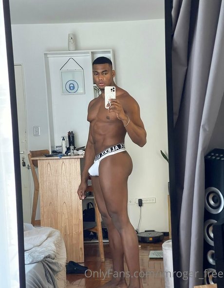 Photo nue de fuite OnlyFans de Imrogerfree
