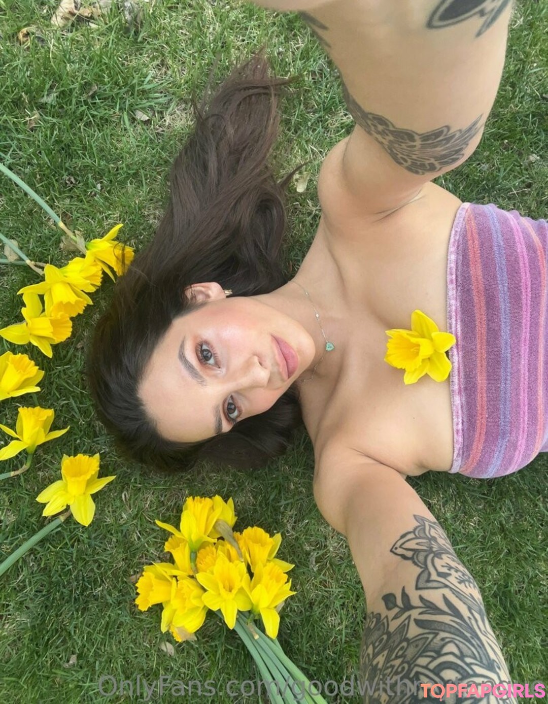 Photo nue de fuite OnlyFans de Goodwithmytongue #117 Photo nue de fuite OnlyFans de Goodwithmytongue #117