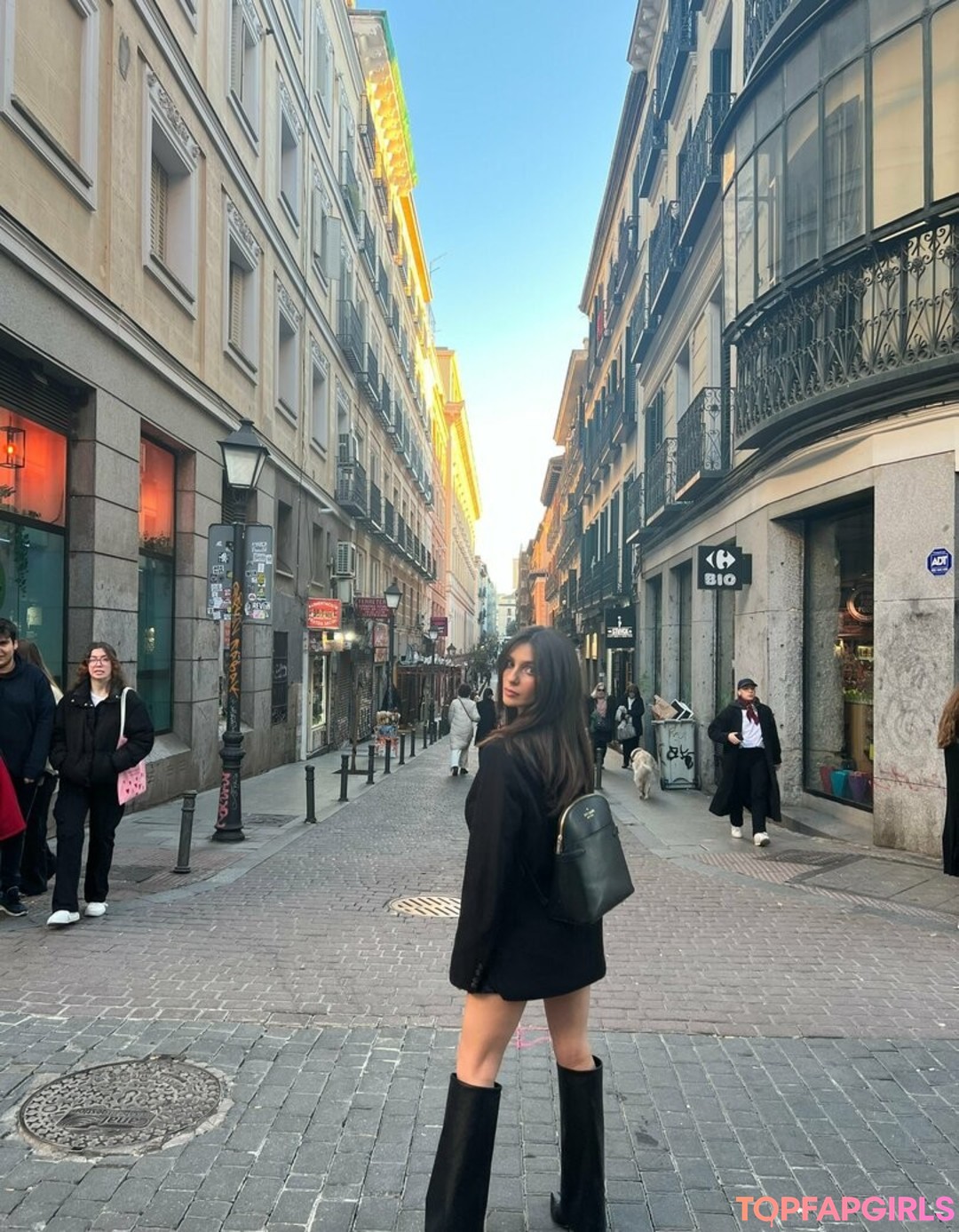 Photo nue de fuite OnlyFans de Goodwithmytongue #46 Photo nue de fuite OnlyFans de Goodwithmytongue #46