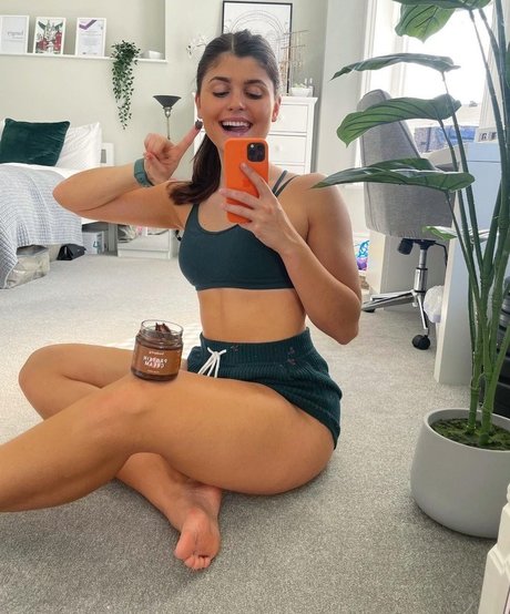 Photo nue de fuite OnlyFans de Livefitelle