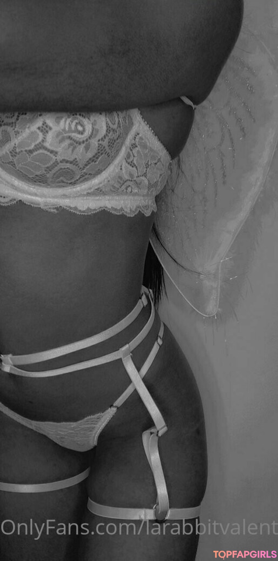 Photo nue de fuite OnlyFans de Larabbitvalentinaof #29 Photo nue de fuite OnlyFans de Larabbitvalentinaof #29