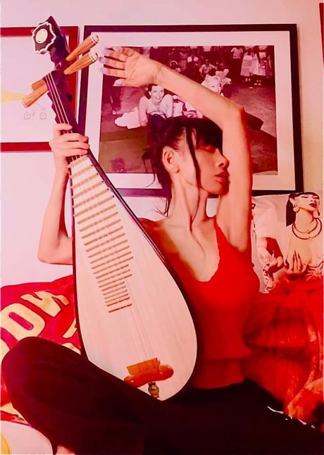 Bai Ling