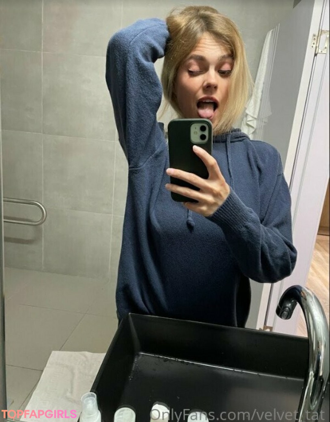 Photo nue de fuite OnlyFans de Velvettat #157 Photo nue de fuite OnlyFans de Velvettat #157