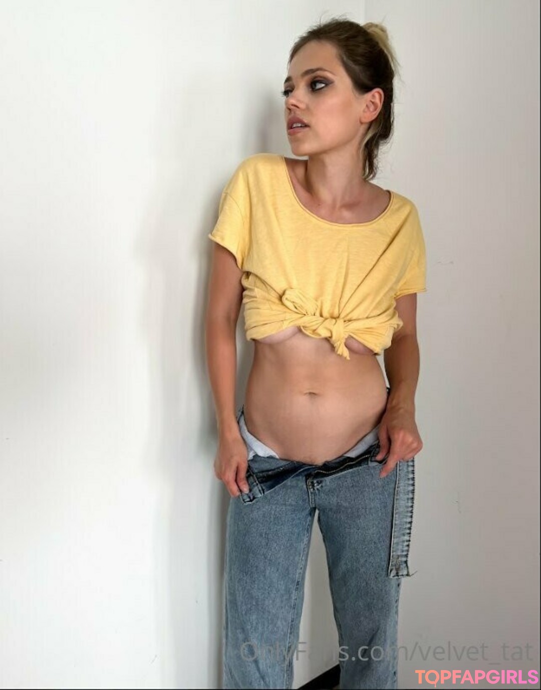 Photo nue de fuite OnlyFans de Velvettat #2 Photo nue de fuite OnlyFans de Velvettat #2