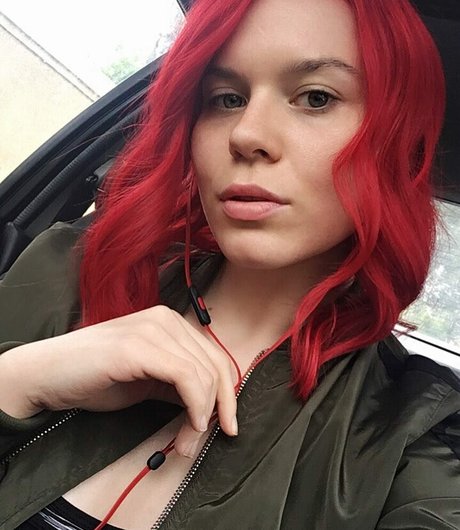 ScarlettFoxPlay