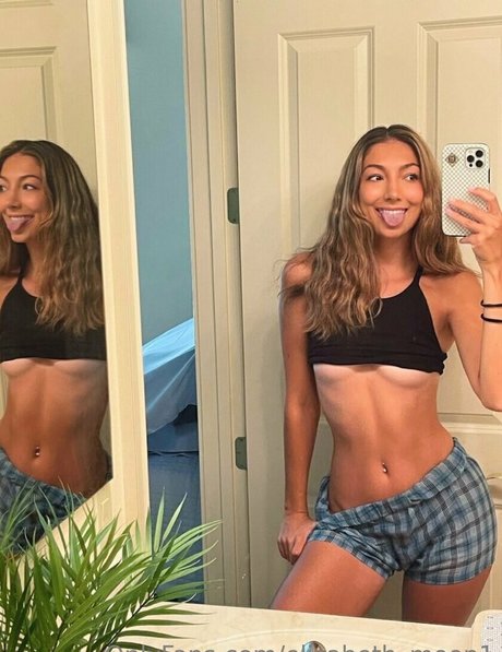 Elizabeth_moon1