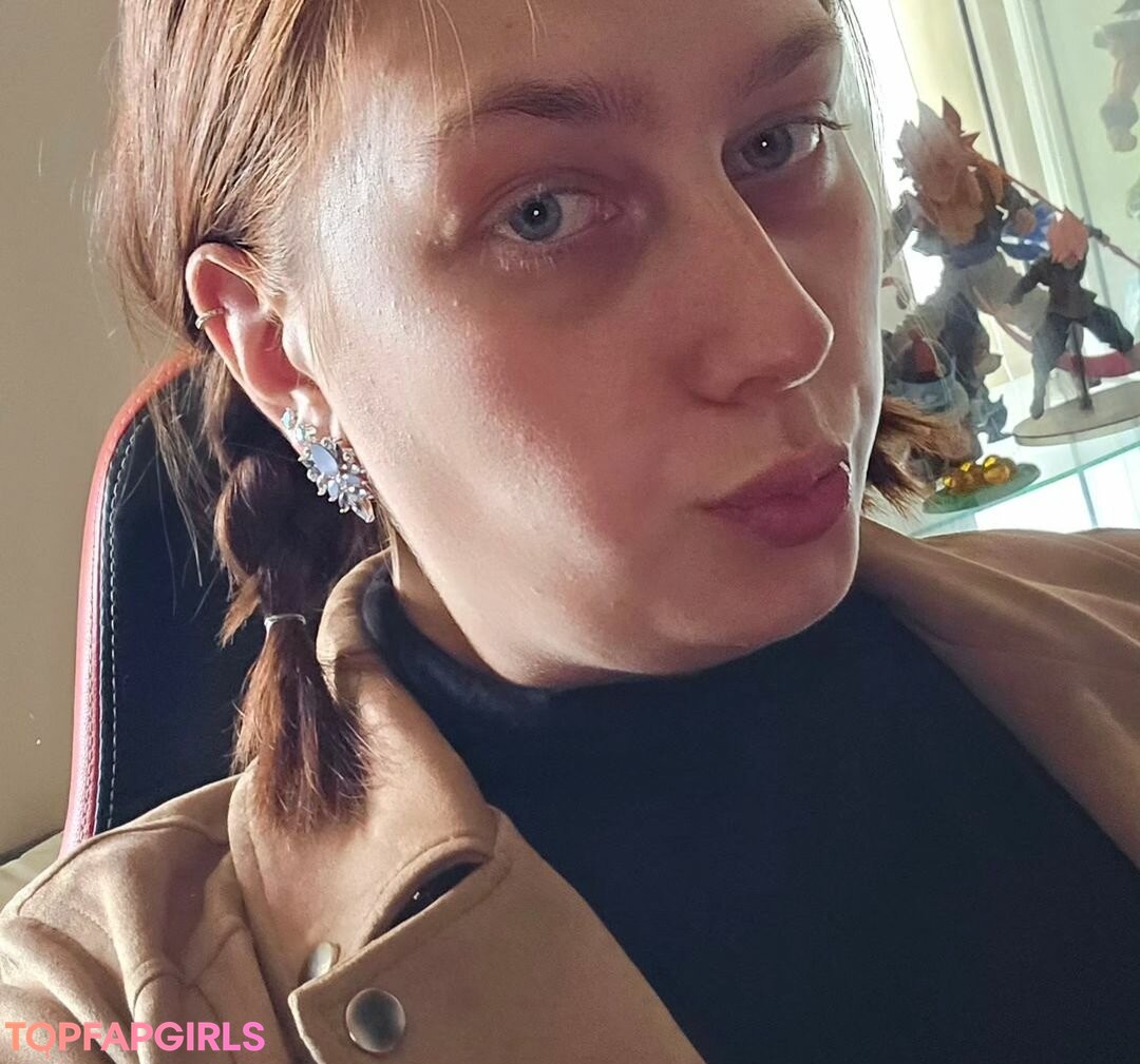 Photo nue de fuite OnlyFans de Bustyolive #13 Photo nue de fuite OnlyFans de Bustyolive #13