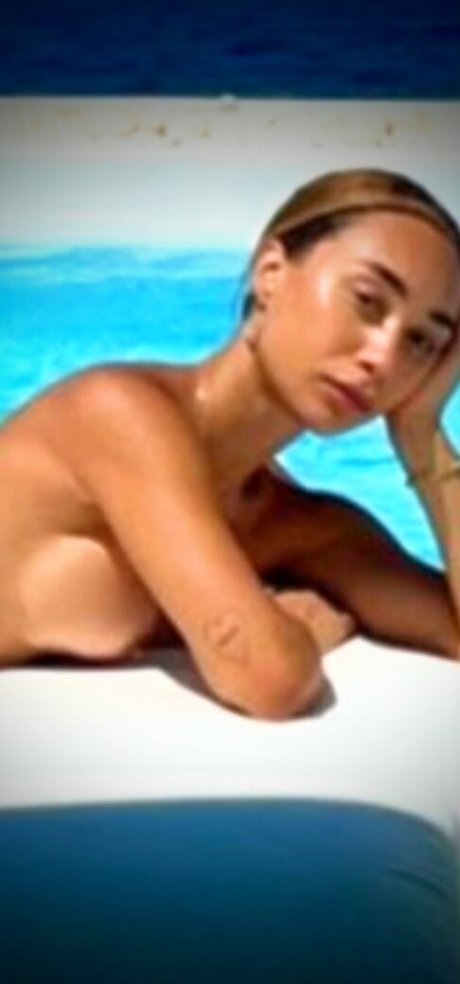 Photo nue de fuite OnlyFans de Eva Gutowski