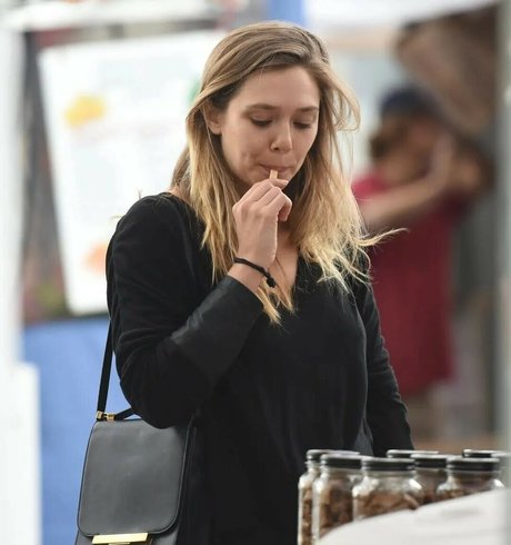 Photo nue de fuite OnlyFans de Elizabeth Olsen