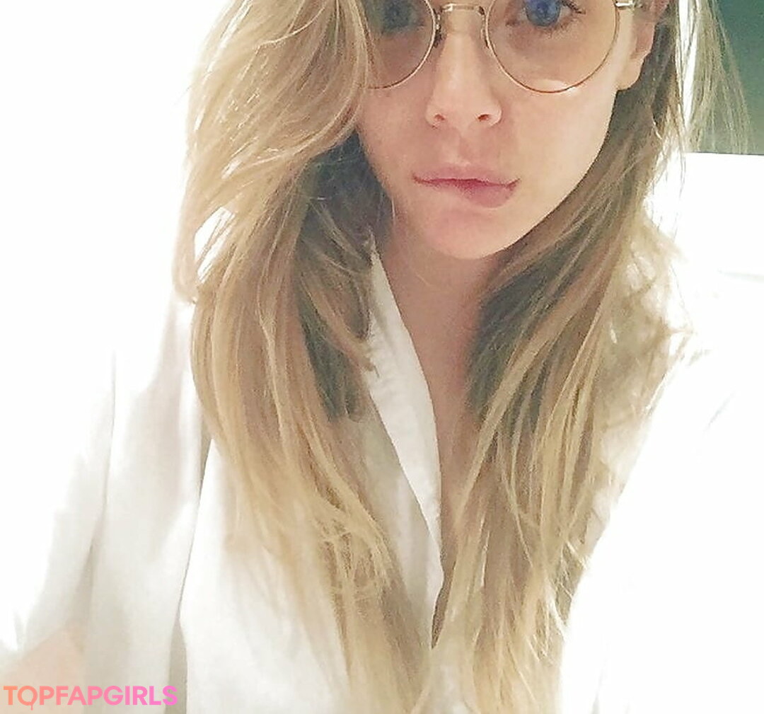 Photo nue de fuite OnlyFans de Elizabeth Olsen #275 Photo nue de fuite OnlyFans de Elizabeth Olsen #275
