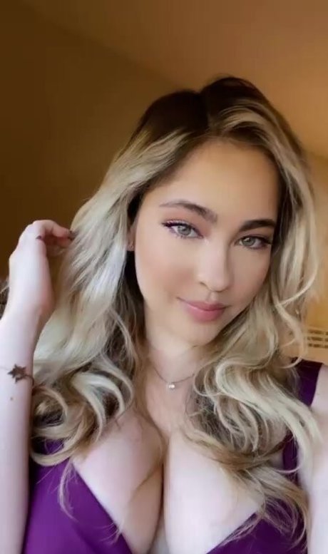 Photo nue de fuite OnlyFans de Hilenna