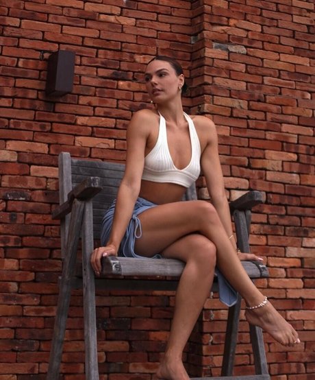 Isis Valverde