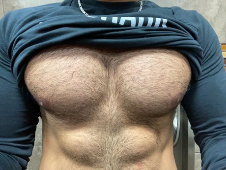 Photo nue de fuite OnlyFans de Malek