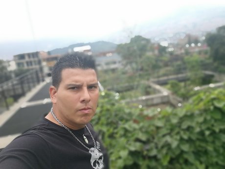 Photo nue de fuite OnlyFans de Luis Vasquez