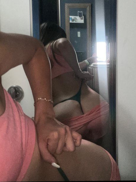 Photo nue de fuite OnlyFans de Juicyj 