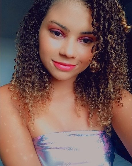 Mika Oliveira