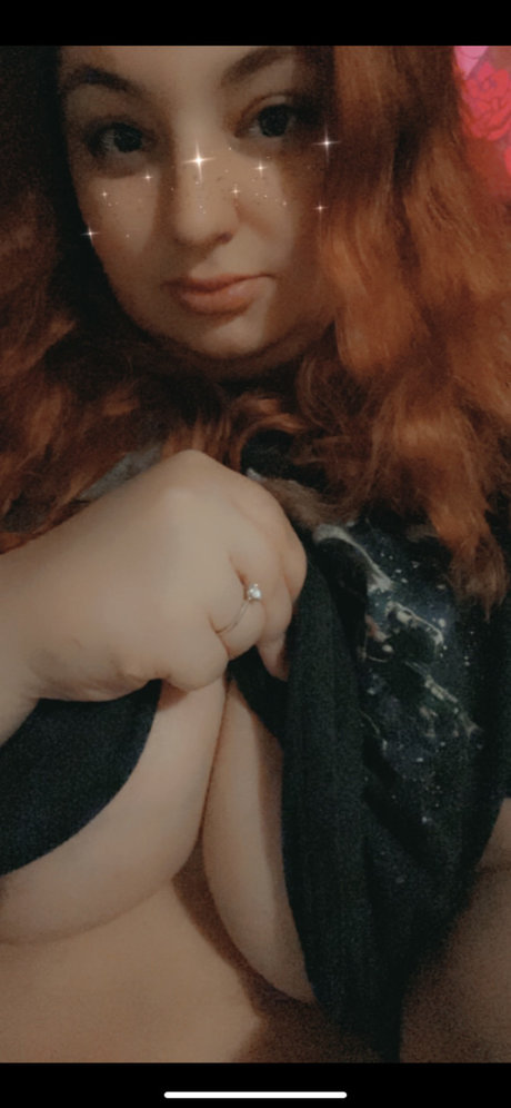 Photo nue de fuite OnlyFans de Mommy