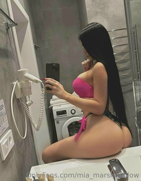 Photo nue de fuite OnlyFans de Miacolada