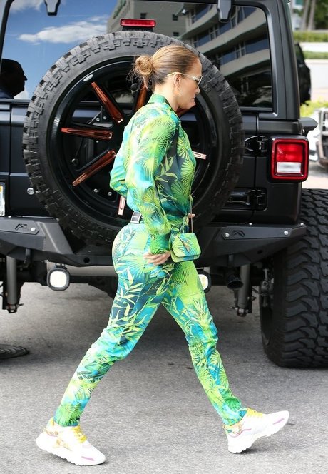 Jennifer Lopez