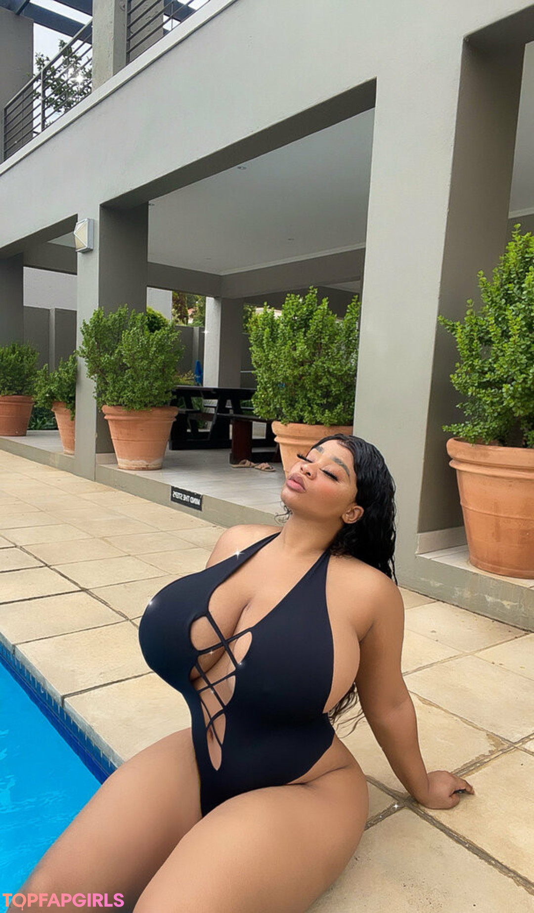 Photo nue de fuite OnlyFans de Kim Tiddies #83 Photo nue de fuite OnlyFans de Kim Tiddies #83