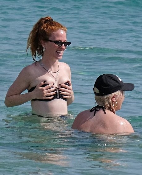 Jess Glynne