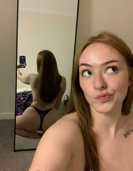 Photo nue de fuite OnlyFans de Saffronmartinez