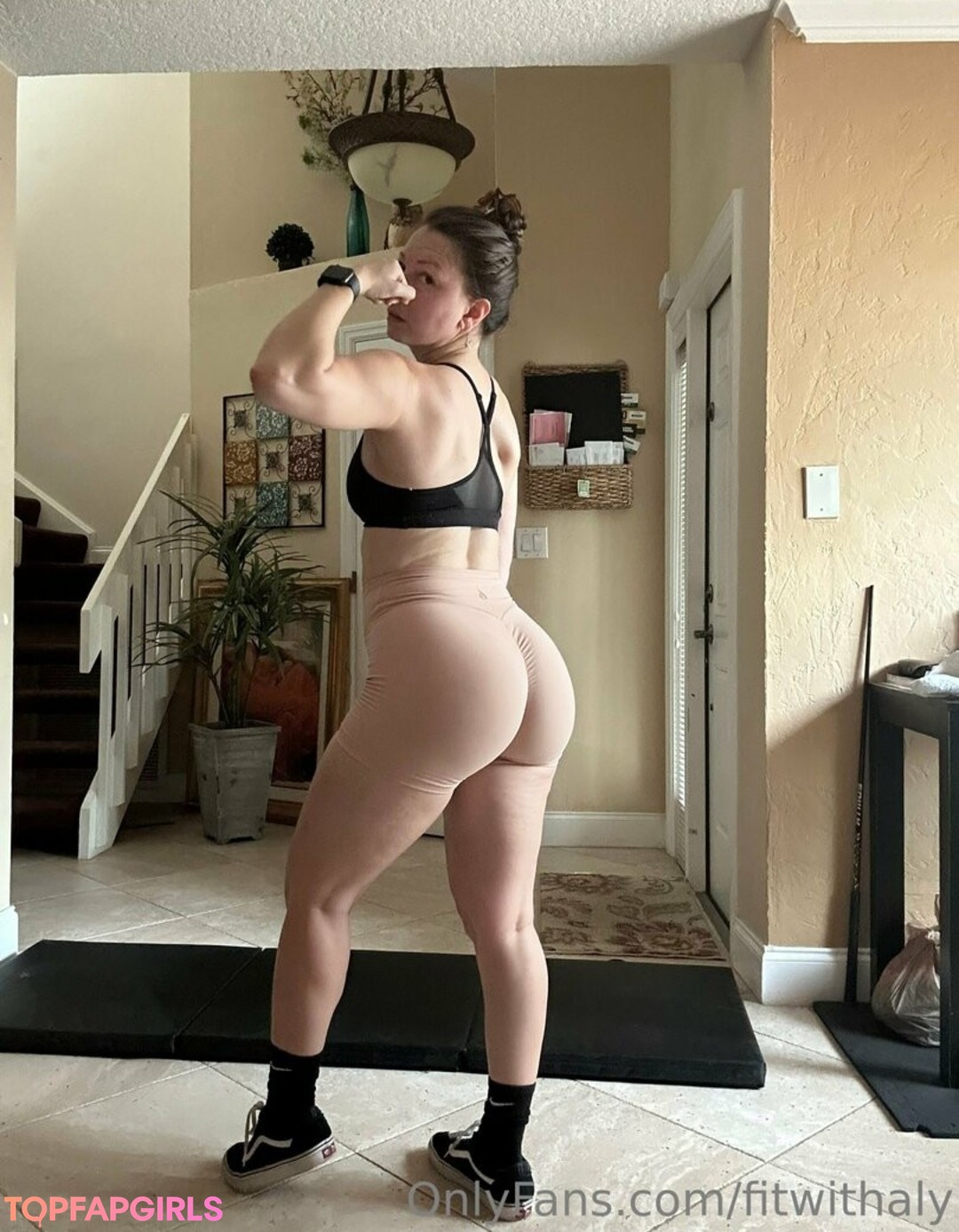Photo nue de fuite OnlyFans de Alexis Rodriguez #29 Photo nue de fuite OnlyFans de Alexis Rodriguez #29