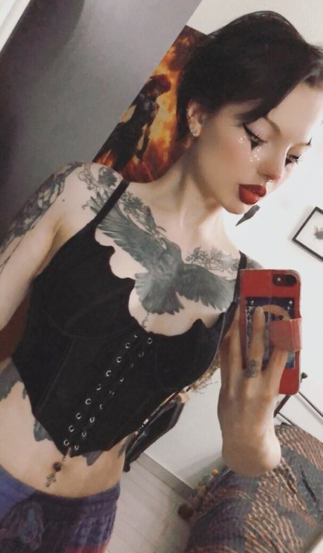 Photo nue de fuite OnlyFans de Faerie Blossom