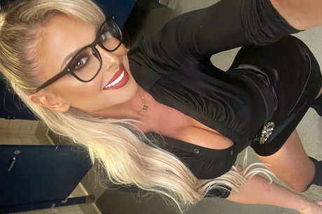 Photo nue de fuite OnlyFans de Danni Ellexo
