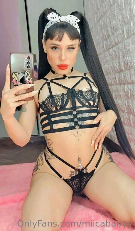 Photo nue de fuite OnlyFans de Miicababyy