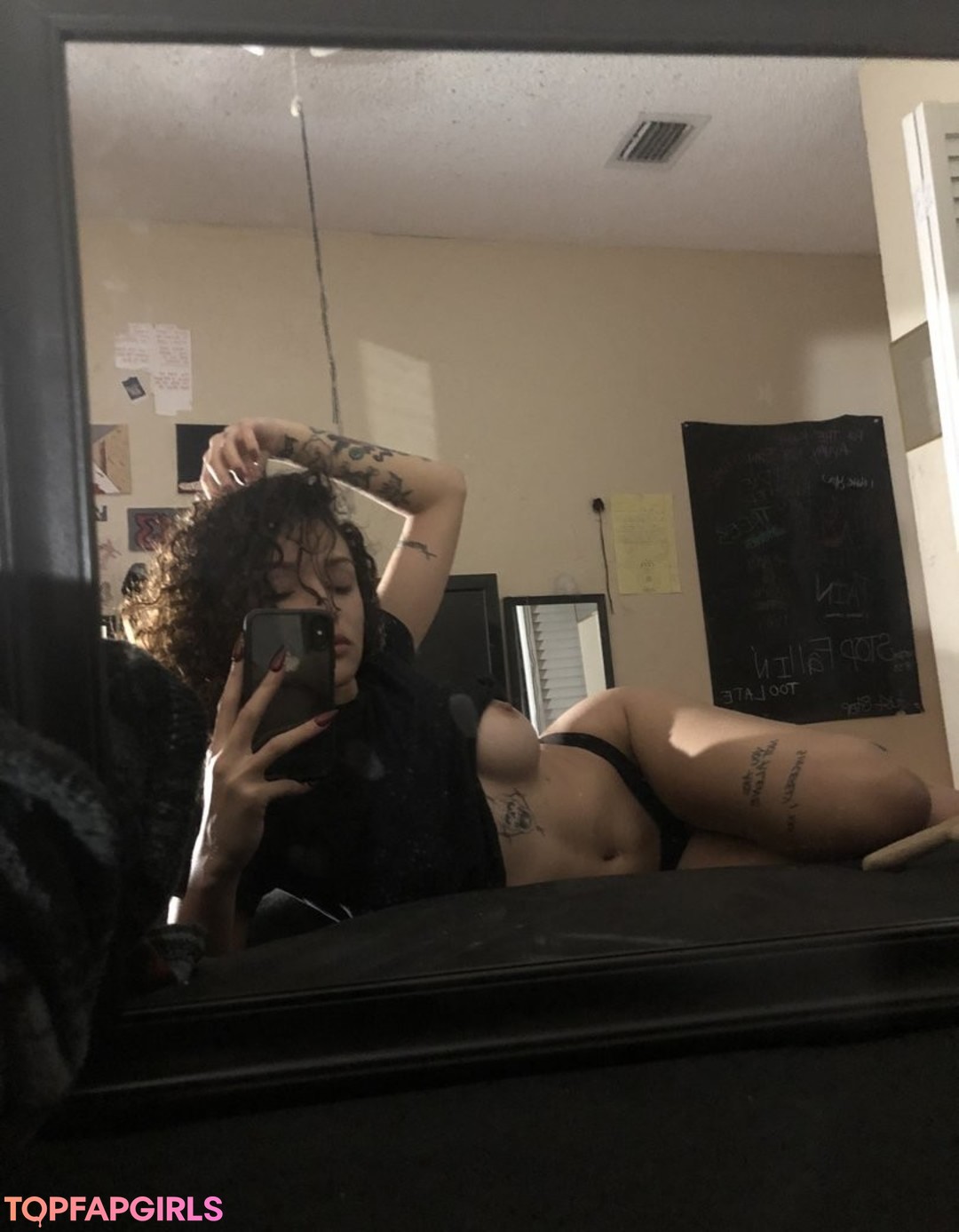 Photo nue de fuite OnlyFans de Valeriedied #26 Photo nue de fuite OnlyFans de Valeriedied #26