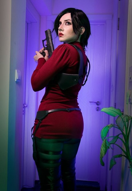 EzySummers Cosplay