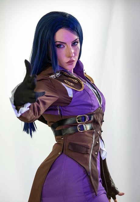 EzySummers Cosplay