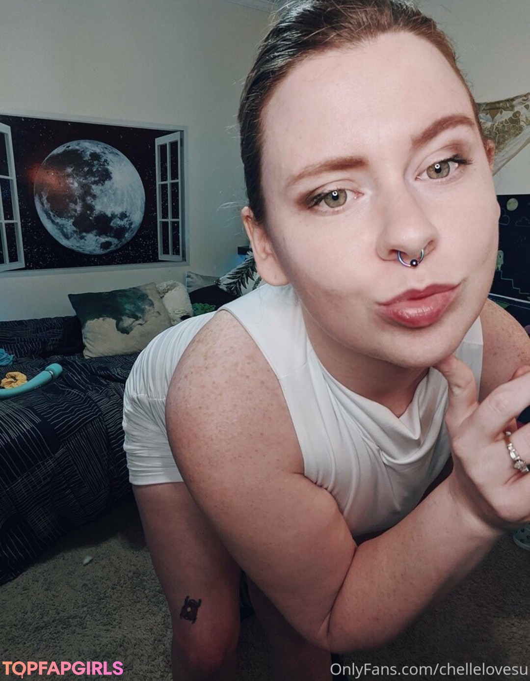 Photo nue de fuite OnlyFans de Chellelovesu #115 Photo nue de fuite OnlyFans de Chellelovesu #115