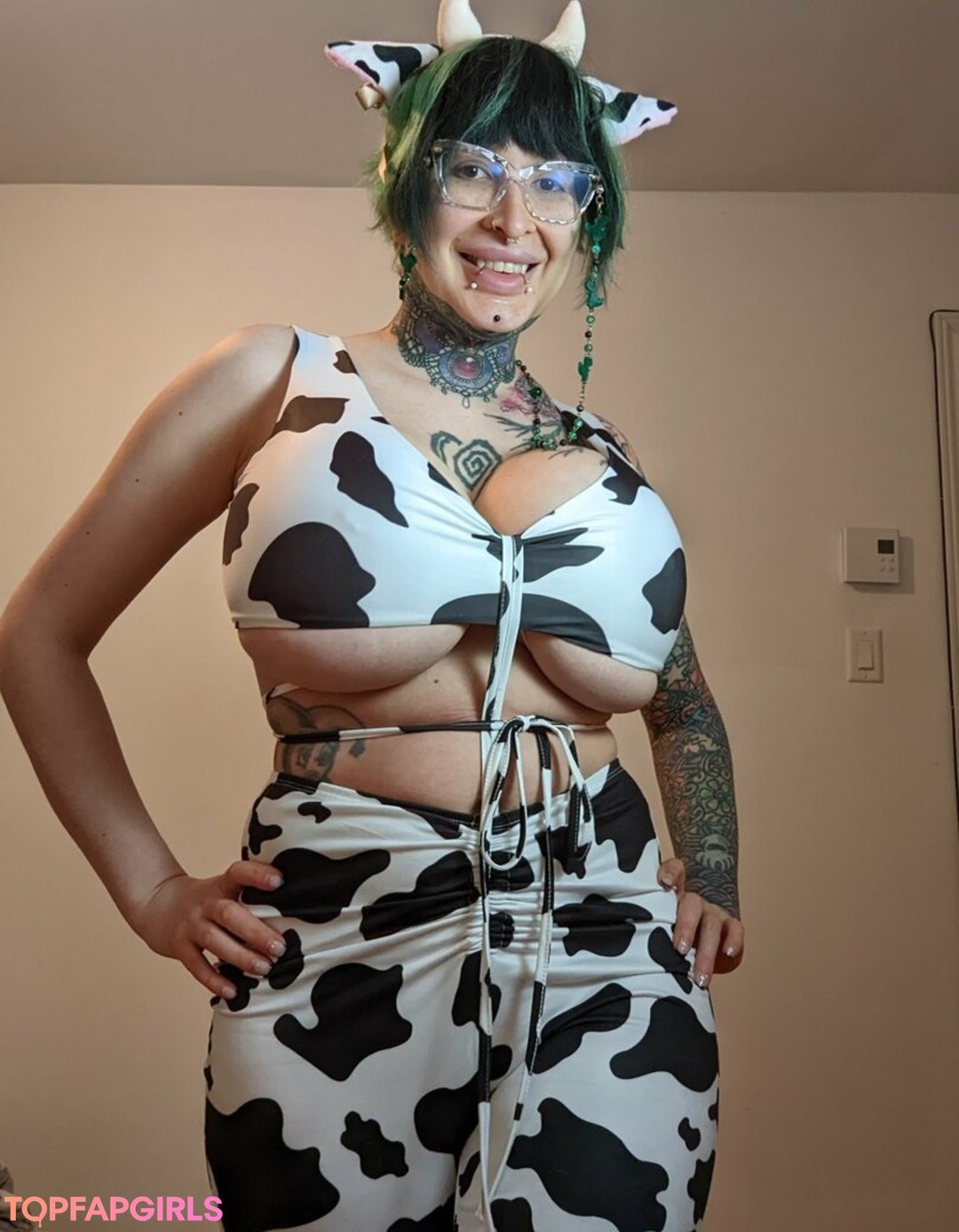 Photo nue de fuite OnlyFans de Ariane Saintamours #25 Photo nue de fuite OnlyFans de Ariane Saintamours #25