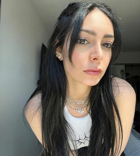 Photo nue de fuite OnlyFans de Lolo