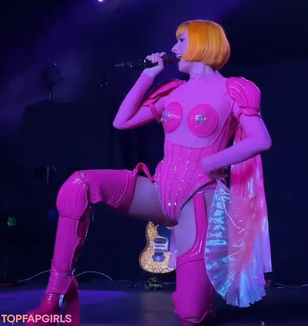 Photo nue de fuite OnlyFans de Tessa Violet #36 Photo nue de fuite OnlyFans de Tessa Violet #36