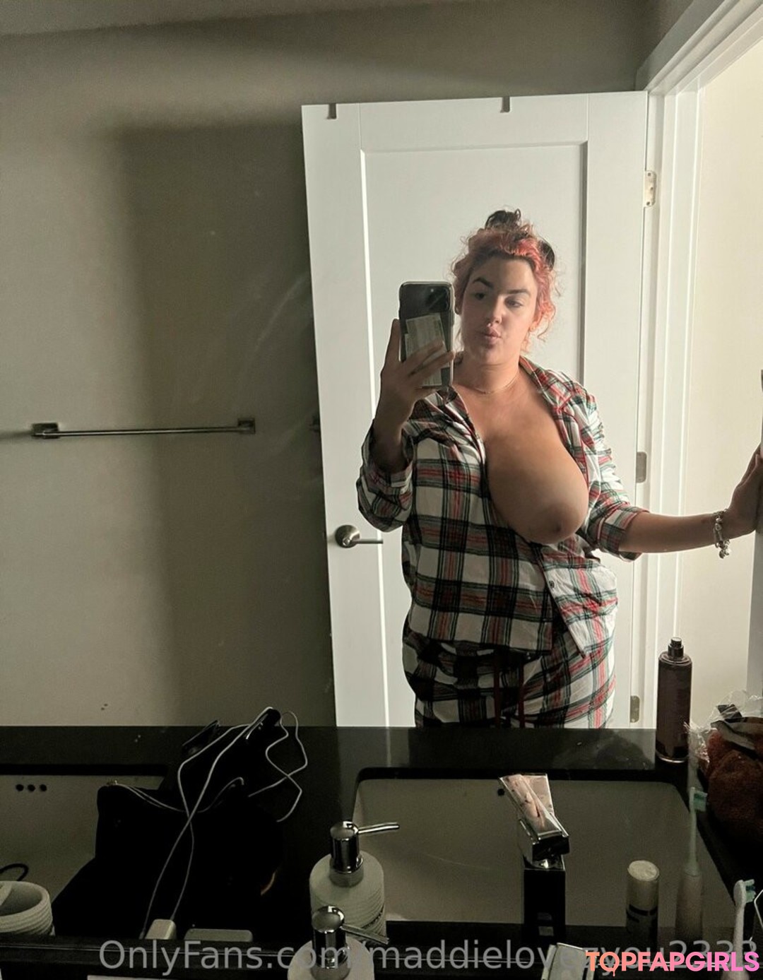 Photo nue de fuite OnlyFans de Maddiexo14 #42 Photo nue de fuite OnlyFans de Maddiexo14 #42