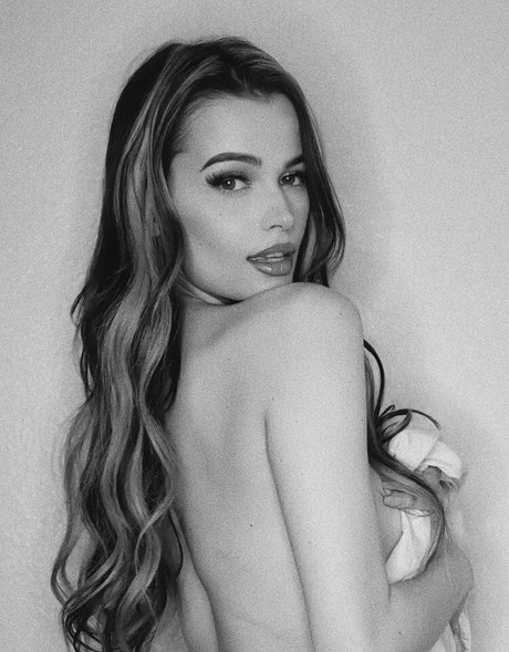 SleepyxxxSarah